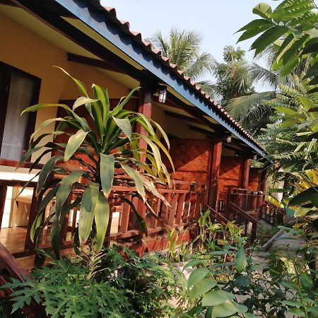 Sayyaphone Guesthouse Thakho Dış mekan fotoğraf